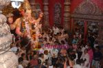 Amitabh and Abhishek Bachchan seek Ganesha Blessings in Mumbai on 20th Sept 2010 (11).JPG
