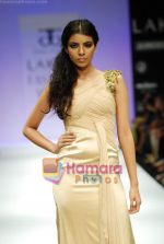 Model walks the ramp for Tory Costa Show at Lakme Winter fashion week day 4 on 20th Sept 2010 (24).JPG