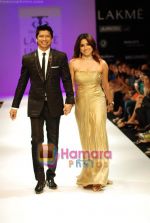 Shaan walks the ramp for Tory Costa Show at Lakme Winter fashion week day 4 on 20th Sept 2010 (4).JPG