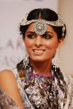at Lakme Winter fashion week 2010 day 4 on 20th Sept 2010 (38).JPG