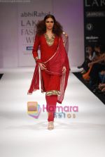 Model walks the ramp for Abhirahul Show at Lakme Winter fashion week day 5 on 21st Sept 2010 (24).JPG