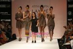 Model walks the ramp for Atithi Gupta Show at Lakme Winter fashion week day 5 on 21st Sept 2010 (41).JPG
