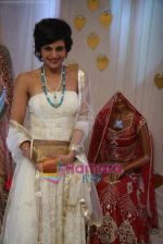Mandira Bedi at Nishita Merchant accesories launch in Bandra on 23rd Sept 2010 (51).JPG