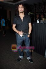 Sonu Nigam at Rahul Vaidya_s bday bash in Imperial Palace on 24th Sept 2010 (108).JPG