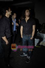 Sonu Nigam at Rahul Vaidya_s bday bash in Imperial Palace on 24th Sept 2010 (4).JPG