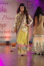 Model walks the ramp for Krishna Mehta Show at Indian Princess in J W Marriott on 25th Sept 2010 (46).JPG
