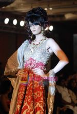 Model walks the ramp for Sonia Mehra Show at Indian Princess in J W Marriott on 25th Sept 2010 (68).JPG