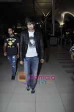 Ranbir Kapoor arrive from Bangalore Anjaana Anjaani Promotions in Airport, Mumbai on 29th Sept 2010 (3).JPG