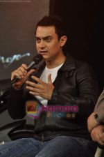 Aamir Khan at the launch of Mahindra_s new bikes Mojo and Stallion in Trident on 30th Sept 2010 (19).JPG