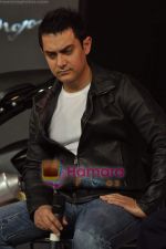 Aamir Khan at the launch of Mahindra_s new bikes Mojo and Stallion in Trident on 30th Sept 2010 (33).JPG