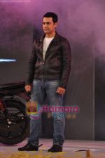 Aamir Khan at the launch of Mahindra_s new bikes Mojo and Stallion in Trident on 30th Sept 2010 (57).JPG