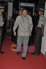 Dev Anand at Robot premiere hosted by Rajnikant in PVR, Juhu on 4th Sept 2010 (2).JPG