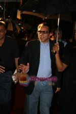 Dharmendra at Robot premiere hosted by Rajnikant in PVR, Juhu on 4th Sept 2010 (3).JPG