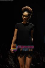 Model walks the ramp for Monisha Jaisingh Show on day 1 of HDIL on 6th Oct 2010 (2).JPG