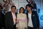 Rishi Kapoor, Neetu Singh, Ranbir Kapoor at Do Dooni Chaar premiere in PVR on 6th Oct 2010  (3).JPG