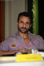 Saif Ali Khan launches Anuja Chauhan_s book Battle For Bittora in Crossword on 14th Oct 2010 (26).JPG
