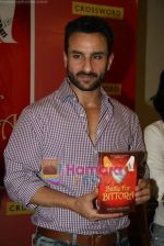 Saif Ali Khan launches Anuja Chauhan_s book Battle For Bittora in Crossword on 14th Oct 2010 (35).JPG
