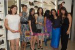 Arzoo Govitrikar, Nethra Raghuraman, Nishka Lulla, Aditi Govitrikar, Suchitra Pillai, Suchitra Krishnamoorthy at the launch of Major Brand in G7 Mall, Versova on 16th Oct 2010 (111).JPG