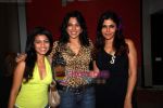 Pooja Bedi, Shweta Keswani, Nisha Jamwal at Shailendra Singh_s bday bash in Lower Parel on 17th Oct 2010 (5).JPG