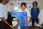 Lata Mangeshkar graces Saregama Album Launch in Mumbai on 20th Oct 2010 (36).JPG