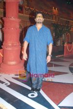 Arshad Warsi on the sets of Colors Diwali show in Yashraj Studios on 25th Oct 2010 (6).JPG