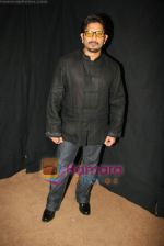 Arshad Warsi on the sets of KBC in Filmcity on 25th Oct 2010.JPG