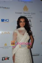 Dia Mirza at Rocky S show for Amby Valley Indian Bridal Week on 29th Oct 2010 (31).JPG