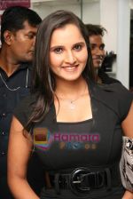 Sania Mirza at Mansoor Khan make-up lounge launch in Malad on 29th Oct 2010 (13).JPG