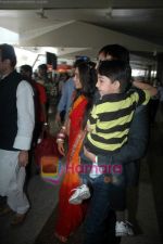  Vivek Oberoi with wife Priyanka Alva after marriage arrive at Mumbai airport on 30th Oct 2010 (2).JPG