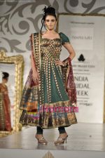 Model walk the ramp for Neeta Lulla for Aamby Valley India Bridal Week 30th Oct 2010 (66).JPG