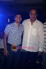 Ashutosh Gowariker, Shaan at the music launch of Marathi film Sumbarn in MIG Club on 1st Nov 2010 (3).JPG