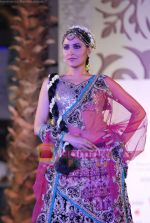 Model walks the ramp for Vikram Phadnis at Aamby Valley India Bridal Week day 4 on 1st Nov 2010 (113).JPG