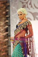 Model walks the ramp for Vikram Phadnis at Aamby Valley India Bridal Week day 4 on 1st Nov 2010 (44).JPG