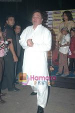 Rishi Kapoor at Diwali celebrations in Fame Big Cinemas on 2nd Nov 2010 (3).JPG