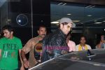 Hrithik Roshan returns from Berlin in International Airport, Mumbai on 3rd Nov 2010 (18).JPG
