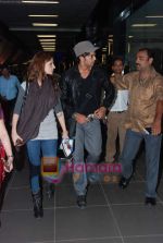 Hrithik Roshan, Suzanne Roshan returns from Berlin in International Airport, Mumbai on 3rd Nov 2010 (10).JPG