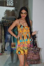 Candice Pinto at the Jona store launch in Juhu on 9th Nov 2010 (34).JPG