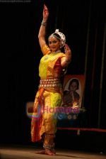 Esha Deol  at Jaya Smriti dance event in Ravindra Natya Mandir on 13th Nov 2010 (4).JPG