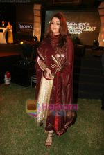 Aishwarya Rai Bachchan at Teachers Awards in Taj Land_s End on 20th Nov 2010 (15).JPG
