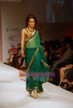 Model walk the ramp for Agarwalla & Vijay Golecha Show at The ABIL Pune Fashion Week Day 2 on 19th Nov 2010 (32).JPG