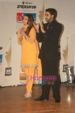 Aishwarya Rai Bachchan, Abhishek Bachchan at Dr Batra_s Positive Health Awards in NCPA, Mumbai on 30th Nov 2010 (2).JPG