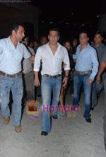 Salman Khan grace CCL launch in Hyatt Regency, Mumbai on 30th Nov 2010 (8).JPG
