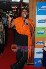 Sukhwinder Singh at Radio City_s Musical-E-Azam - Season 4 in Bandra, Mumbai on 30th Nov 2010 (13).JPG