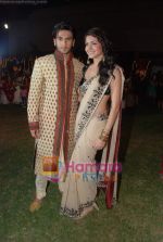 Anushka Sharma, Ranveer Singh at the Wedding to promote Band Baaja aur Baarat in Taj Land_s End on 4th Dec 2010 (11).JPG