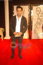 at Zee Rishtey Awards in MMRDA, Bandra on 4th Dec 2010 (17).JPG