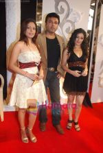 at Zee Rishtey Awards in MMRDA, Bandra on 4th Dec 2010 (33).JPG
