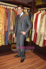 Zulfi Syed at MM Men Store launch in Juhu, Mumbai on 6th Dec 2010 (11).JPG