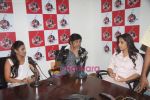 Rani Mukherjee and Vidya Balan with RJ Anurag Pandey at Fever FM on 8th Dec 2010 (18).JPG