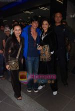 Rani Mukherjee, Shahrukh Khan, Isha Koppikar return from Bangladesh concert in Mumbai Airport on 10th Dec 2010 (3).JPG