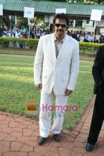 Akbar Khan at JEPL race and Gitanjali fashion show in Mahalaxmi Race Course on 12th Dec 2010 (2).JPG